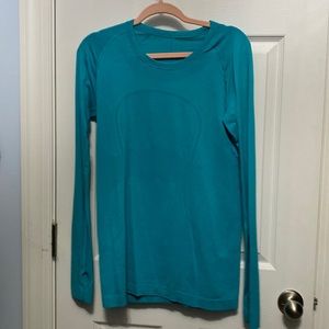 Lululemon long sleeve swiftly